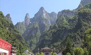 China's Tianmen Mountain in Stunning 4K