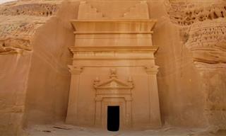 Did You Know That The City of Petra Has a Mysterious Twin?