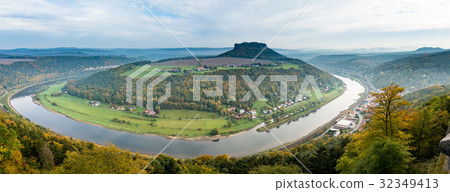 The valley of the river Elbe. Nature reserve  32349413