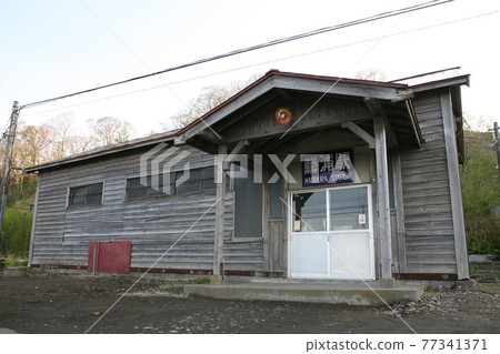 Masuura Station JR Masuura Station B78 Semmo Main Line Old Wooden Station Building Dismantled in December 2014 77341371