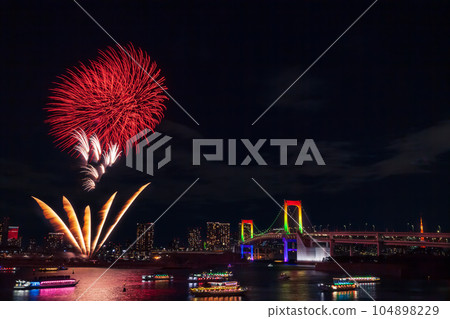 Odaiba Rainbow Fireworks Tokyo Bay Area Night View 104898229