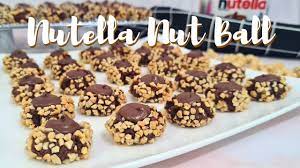 Kalau dulu sebut sahaja resepi biskut tart menjelang hari lebaran,terbayang dalam kepala tart nenas yang gebu kan.seiring dengan. Nutella Nut Ball Cookies Recipe Hazelnut Thumbprint Cookies Biskut Nutella Rahiza Dorah Youtube