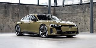 Price details, trims, and specs overview, interior features, exterior design, mpg and mileage capacity, dimensions. Audi 2022 E Tron Gt Is Audi S Take On The Porsche Taycan