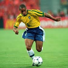 991,259 likes · 3,770 talking about this. Goal On Twitter Onthisday In 1 9 9 2 Roberto Carlos Made His Brazil Debut Name A Better Left Back