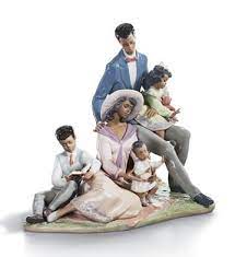 � always kept in the display case and dusted regularly. A Family Of Love Lladro 01001806 Black Legacy Collection Lladro Limited Edition Lladro Figurines Collectibles