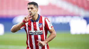 Suárez with first big chance of the game! Luis Suarez Atletico Madrid Debut A Success With Two Goals Video