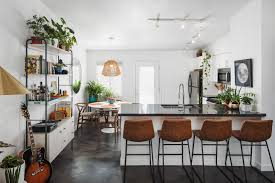 Hiring a designer and contractor for your modern condo renovation can be a stressful exercise! Small Condo In Phoenix S Biltmore Area Becomes Vibrant Boho Home