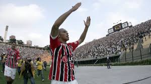 João miranda de souza filho (born 7 september 1984), also known as joão miranda, or simply miranda (brazilian portuguese: Sao Paulo Aposta Tudo Na Volta De Miranda E Sequer Pensa Em Godin Chance Zero