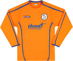 Made from a soft jersey material with a slight stretch, this unisex. Sheffield Wednesday Weg Fussball Trikots 2007 2009 Sponsored By Plusnet