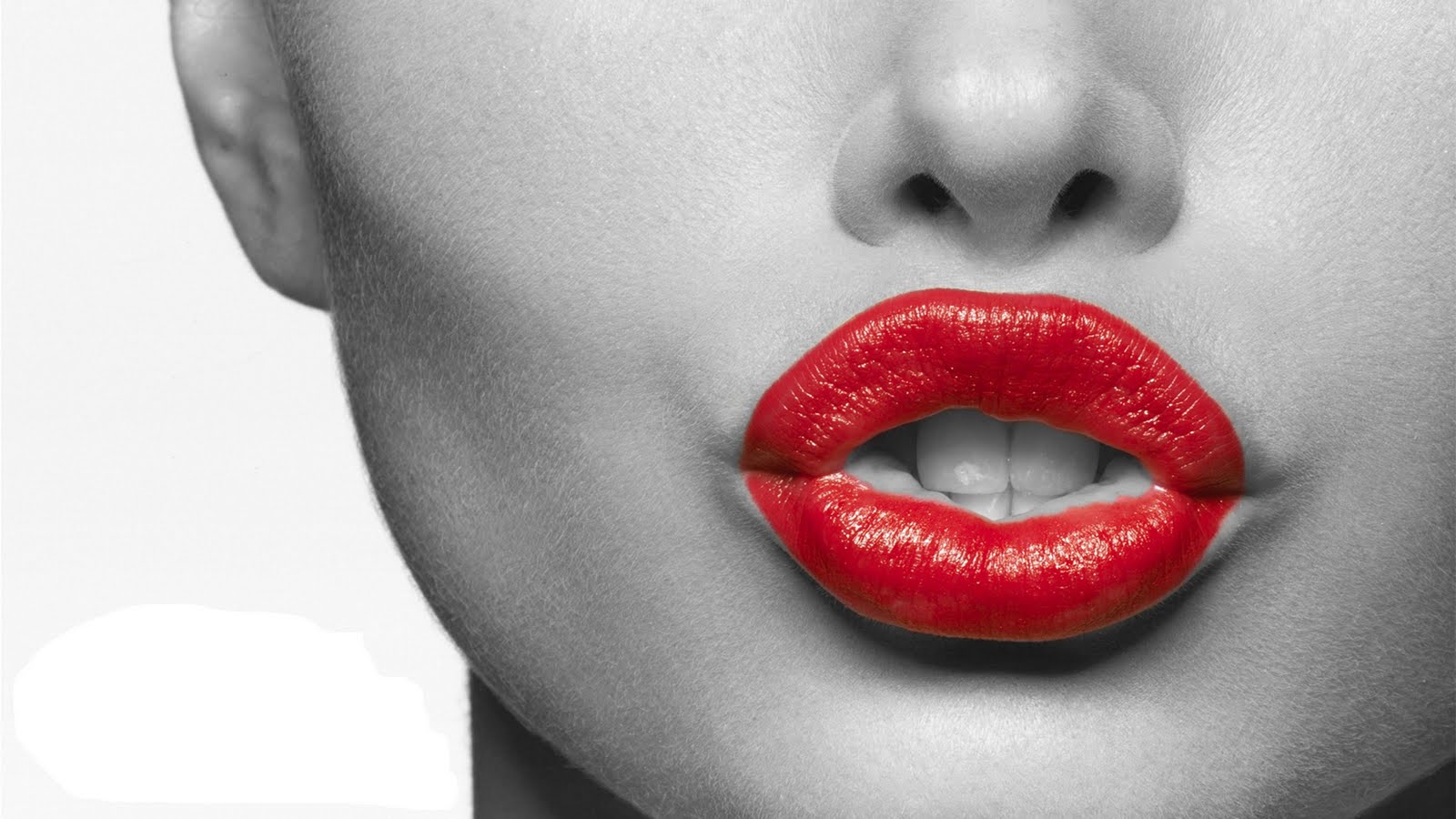 Free Lips Wallpaper