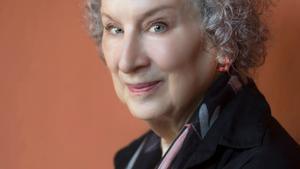 La escritora canadiense Margaret Atwood, autora de El cuento de la criada. Foto cedida por Penguin Random House. 