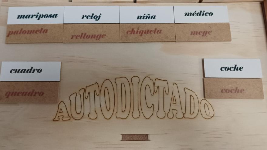 Educació retirarà els materials didàctics en valencià de la RACV per a reposar-los per uns altres correctes