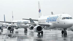 Aeroplanos de Spanair en El Prat, en enero del 2012, cuando se comunicó el cierre de la aerolínea.