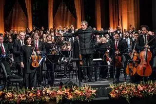 Así ha sido el Concierto de Navidad en la Sagrada Familia: un espectáculo de luz y música