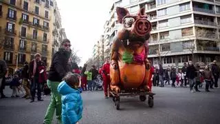 Sant Antoni celebra su fiesta mayor, la primera del año en Barcelona, del 17 al 26 de enero