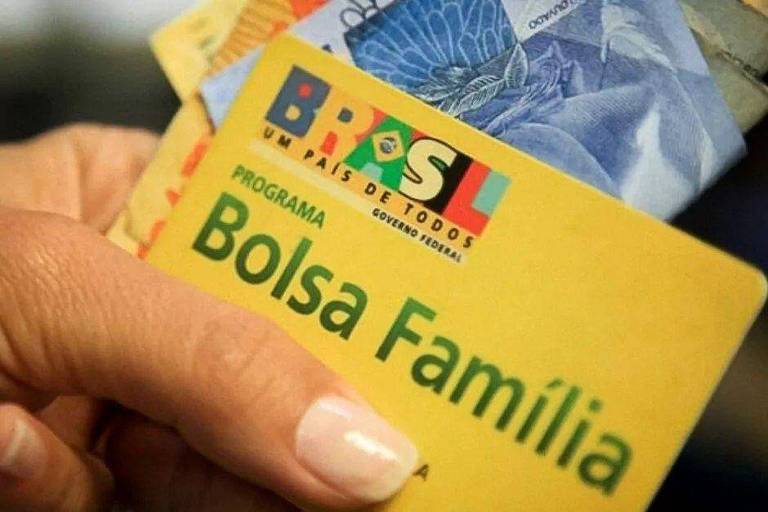 Sete em cada dez brasileiros são favoráveis à ampliação do Bolsa Família, indica Datafolha