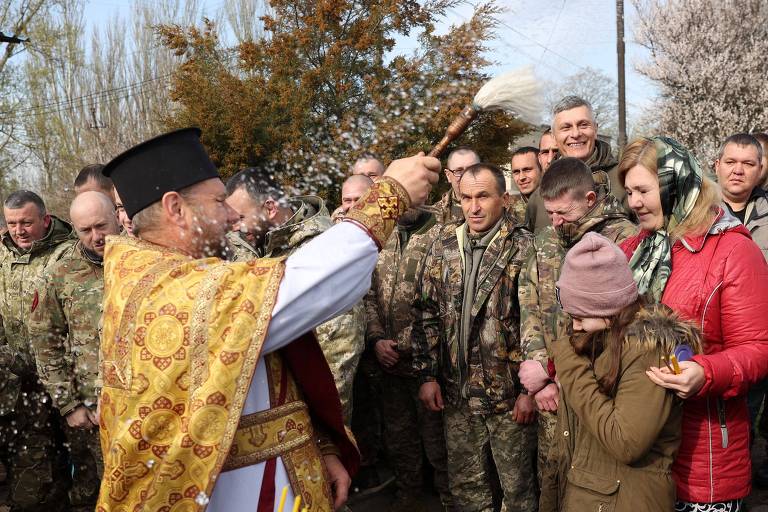 Ucrânia aprova lei para banir Igreja Ortodoxa Russa do país