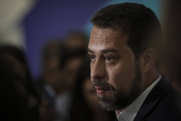 Em sabatina Folha/UOL, Boulos é impreciso ao defender ineditismo de Poupatempo da Saúde