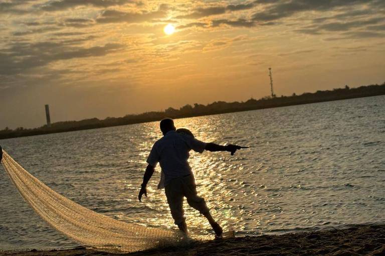 Na foz do rio Doce eu sentei e chorei