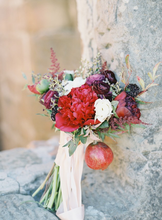 20 Stunning Bouquets for Your Winter Wedding