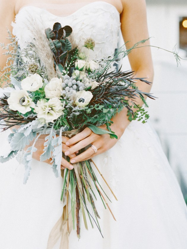 20 Stunning Bouquets for Your Winter Wedding