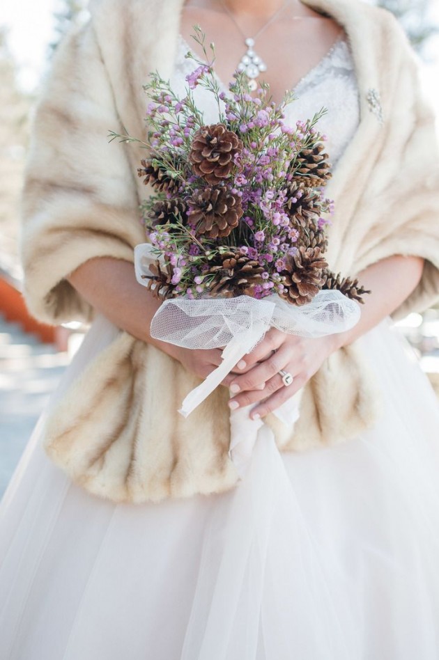 20 Stunning Bouquets for Your Winter Wedding