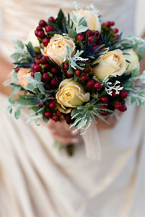 20 Stunning Bouquets for Your Winter Wedding