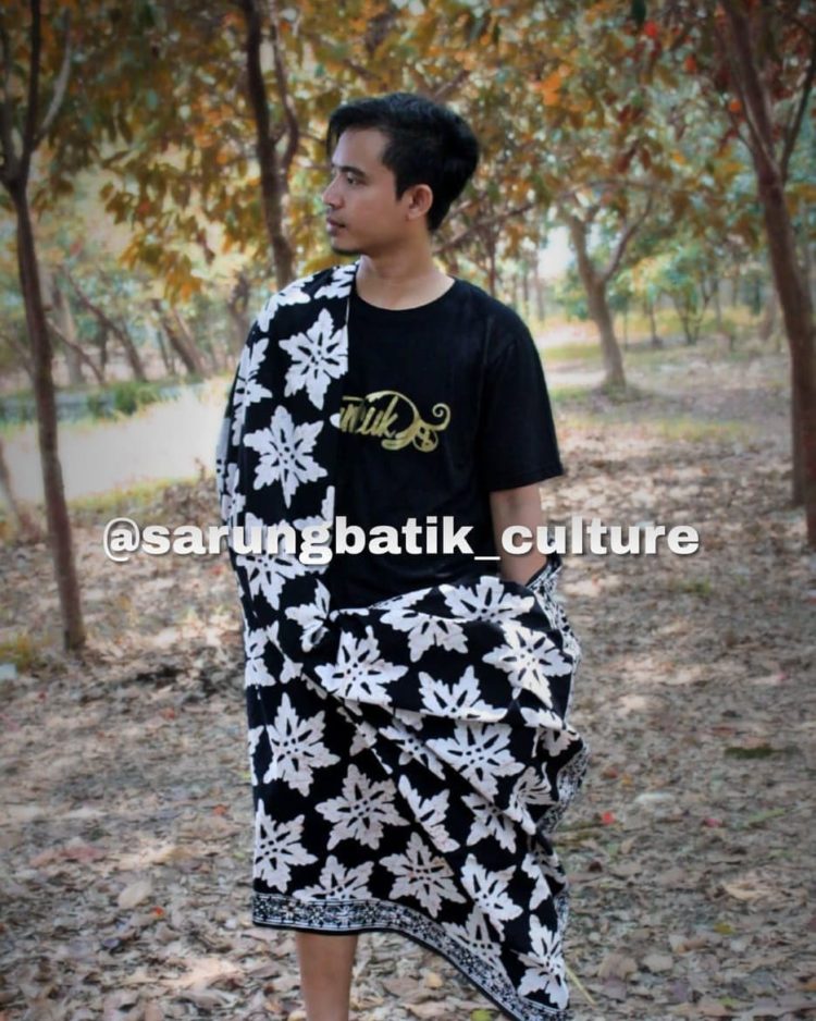 batik sarung di jawa timur