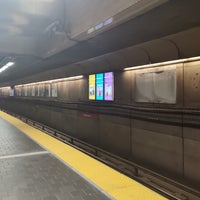 5/5/2024 tarihinde Kit K.ziyaretçi tarafından MBTA Harvard Station'de çekilen fotoğraf