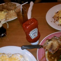 Photo taken at Perkins Restaurant &amp; Bakery by Diva&#39;s Palace R. on 1/28/2011