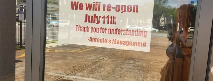 Antonio’s Flying Pizza and Italian Restaurant is one of Texas Vintage Signs.