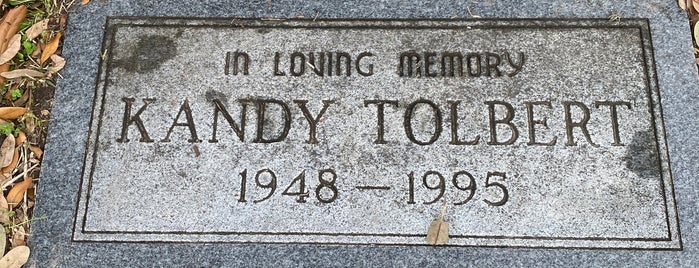 Forest Park Cemetery is one of Texas Vintage Signs.