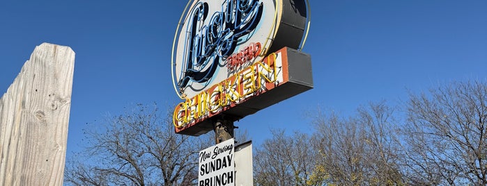 Lucy's Fried Chicken is one of Texas Vintage Signs.