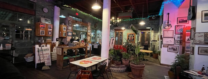 Güero's Taco Bar is one of Texas Vintage Signs.