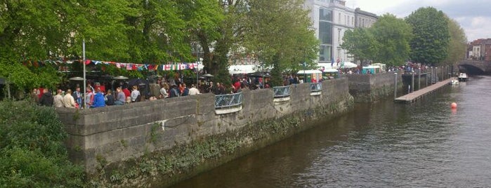 The Locke Bar & Oyster House is one of Outdoors.