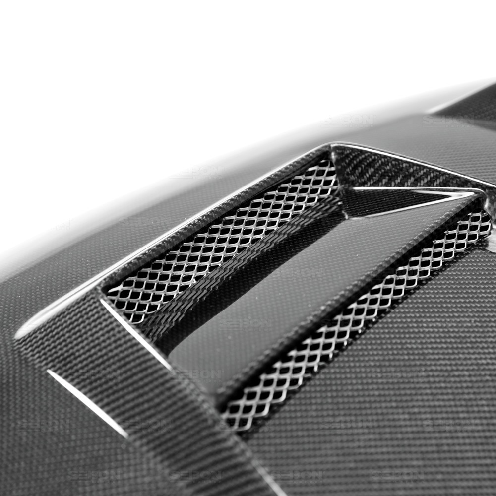 SEIBON DV-STYLE CARBON FIBER HOOD FOR  VOLKSWAGEN GOLF / GTI / R new model