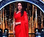 Hema Malini celebrates 'girl power' by twinning with daughter and granddaughters