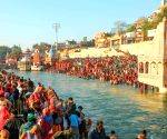 First &#039;Amrit Snan&#039; at Maha Kumbh 2025 on Makar Sankranti witnesses sea of devotees