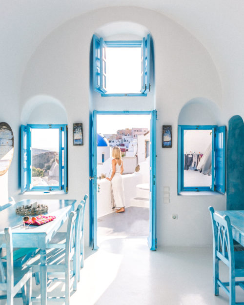 The best Airbnb to stay in while visiting Oia, Santorini, Greece