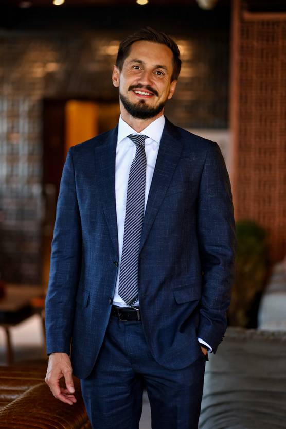 Maksim Tuguchev, Sales Manager, 31