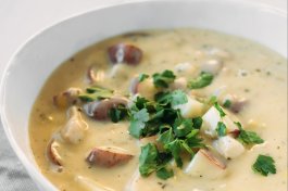 Slow Cooker Creamy Chicken Stew