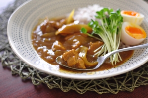 カレー用のお肉はどうしてかたくなる？その理由とやわらかく仕上げる方法を解説！