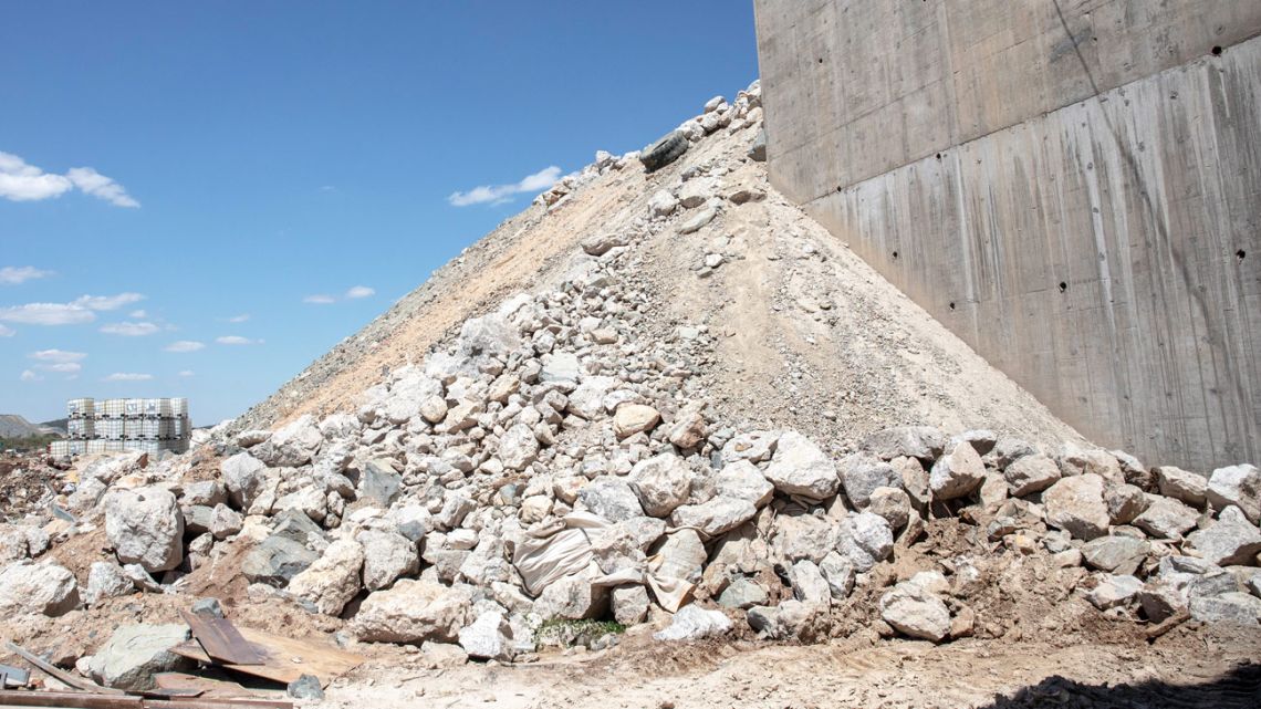 Lithium bearing rock at the Bikita Minerals lithium mine, operated by Sinomine Resource Group Co., in Bikita, Zimbabwe, on Tuesday, Nov. 19, 2024.