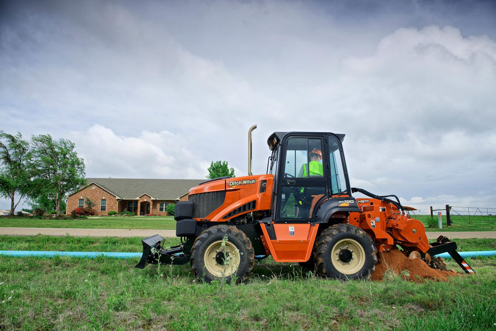 Ditch Witch RT120 Ride-On Trencher