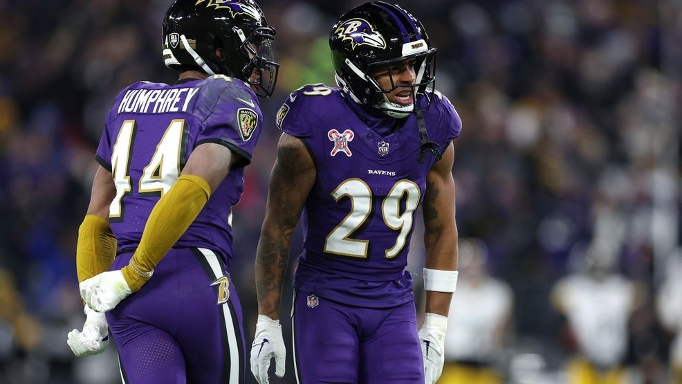 Image for story: Ravens tender restricted free agent safety Ar'Darius Washington 