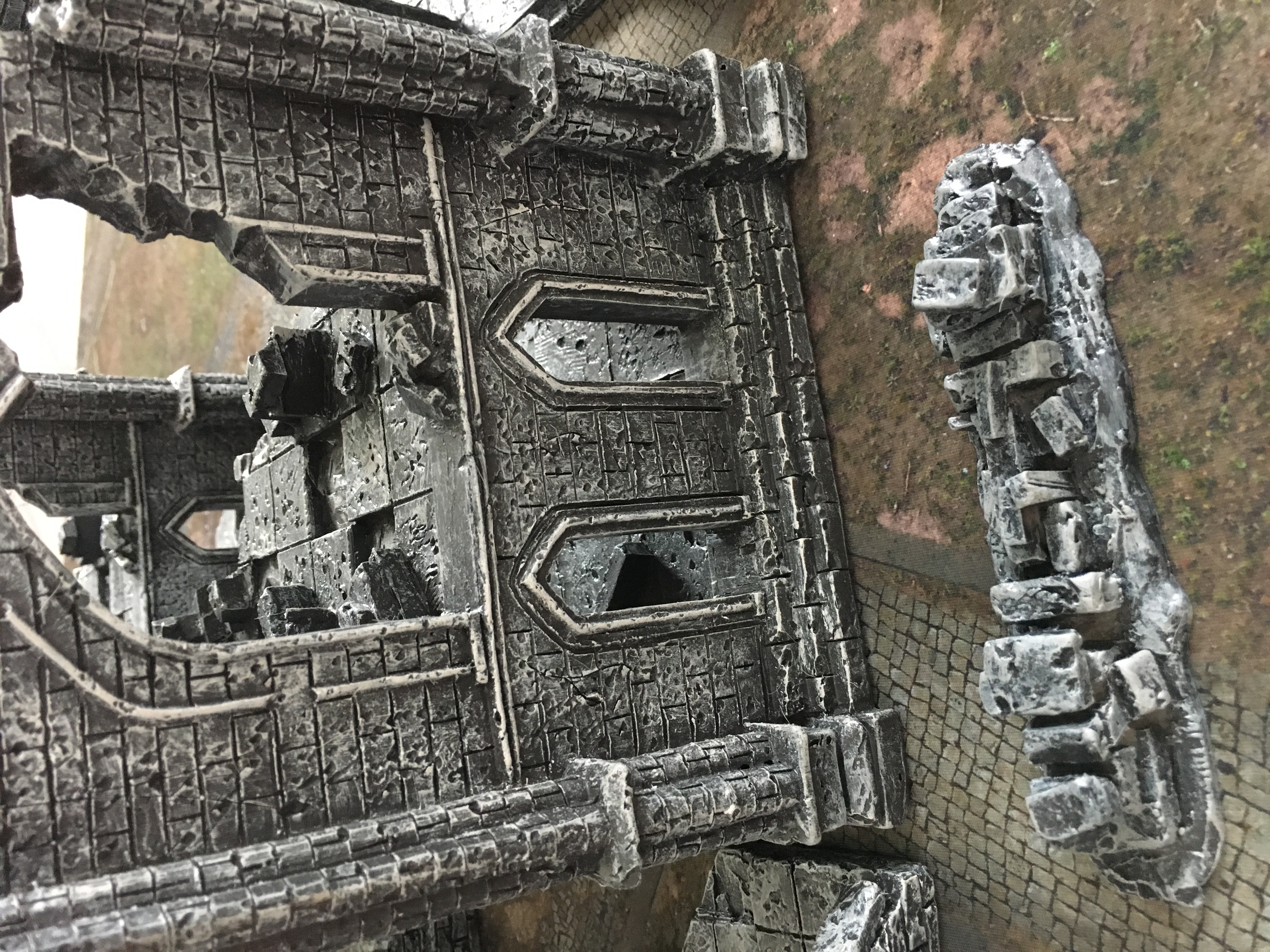 Prepainted GOTHIC Ruins set – perfect warhammer wargaming scenery. RESTOCKED !