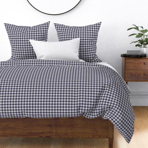 Dark Bluegray and White Houndstooth Plaid