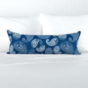 Paisley play classic blue hearts Wallpaper