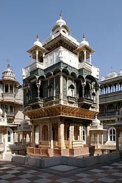 Udai Bilas Palace, Rajasthan, India by Daveybot: