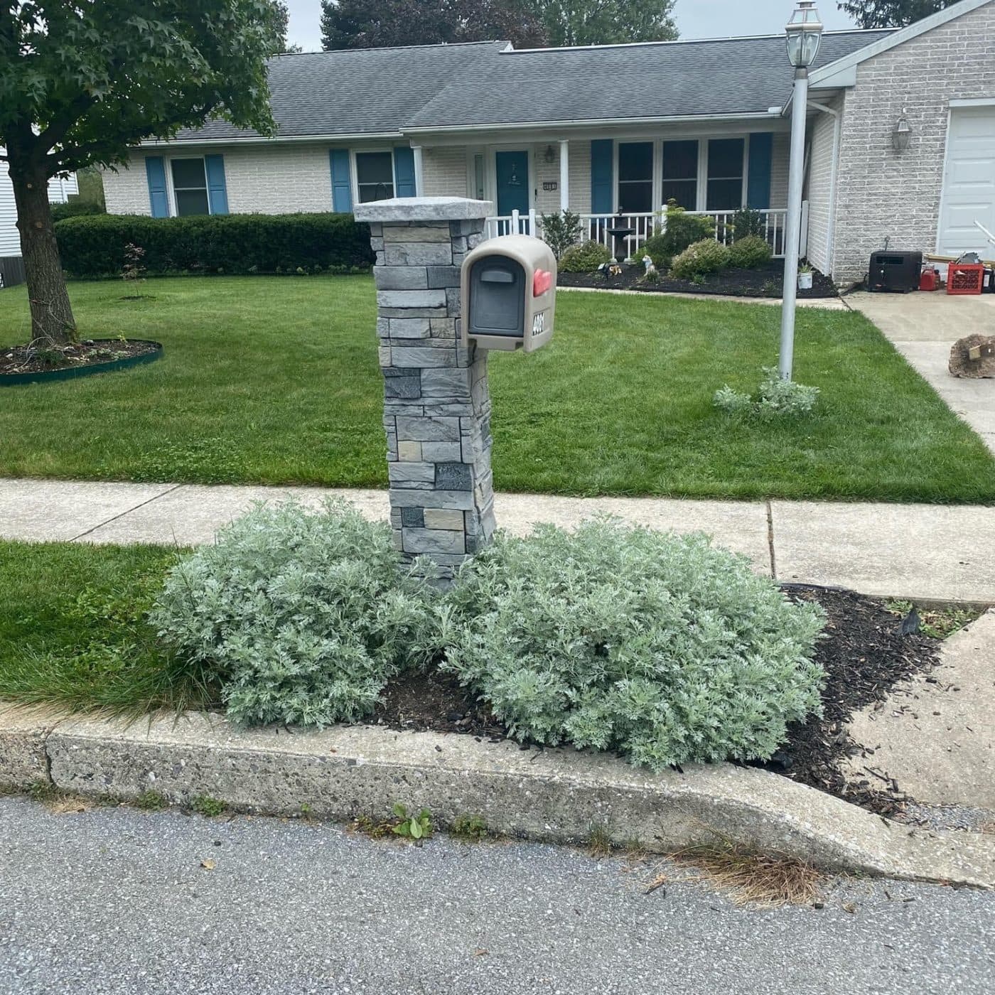 Northern Slate DIY faux stone mailbox